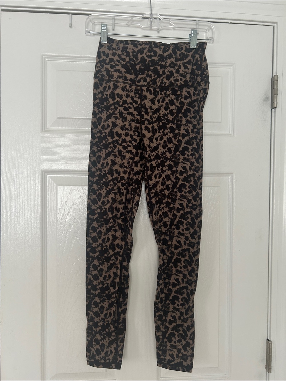 Varley Woman’s Leopard-Print Leggings in Brown and Black size XS